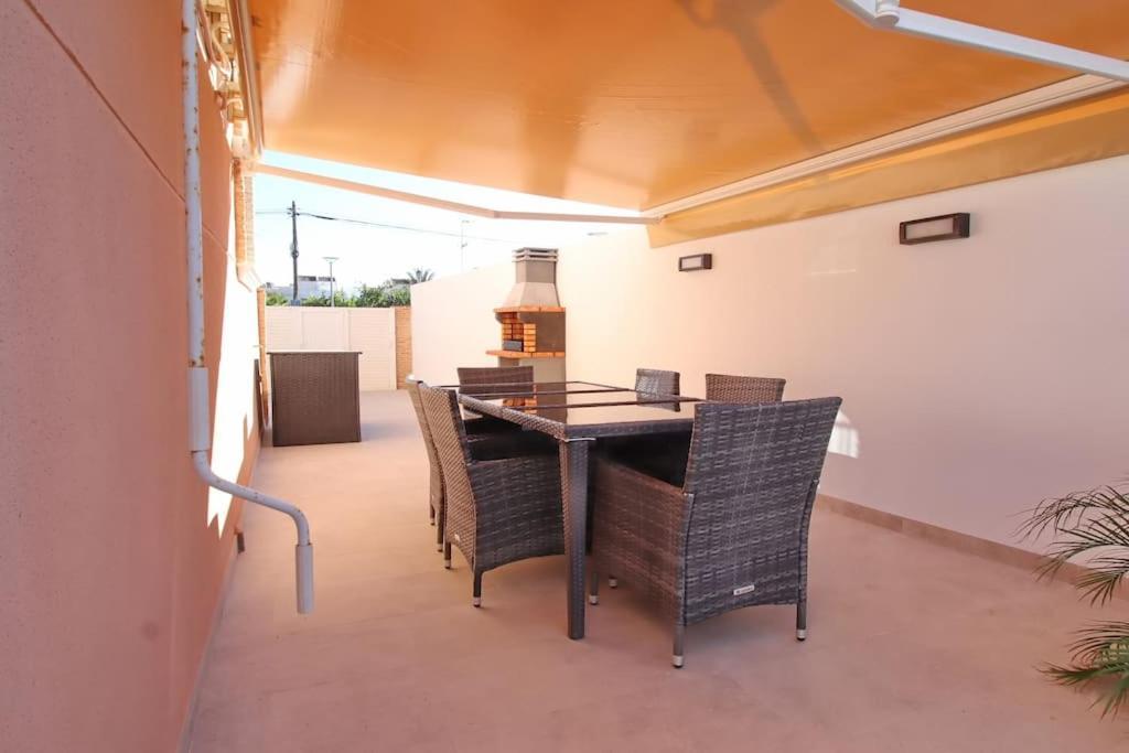 Casa Olivia With Pool Heating Fee Villa Torrevieja Eksteriør bilde